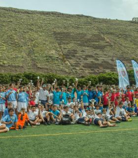 La selección de Gran Canaria se adjudica la XIV edición del Torneo Autonómico de Fútbol 8 Alevín de San Sebastián de La Gomera. · foto 2