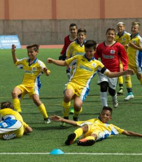 La selección de Gran Canaria se adjudica la XIV edición del Torneo Autonómico de Fútbol 8 Alevín de San Sebastián de La Gomera. · foto 1