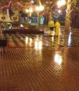Limpieza retira 8.500 kilos de residuos tras la celebración de la Nochevieja en Las Palmas de Gran Canaria · foto 3