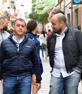 Las Rebajas toman el testigo de la Navidad en Santa Cruz de Tenerife en el primer domingo de 2018 · foto 1