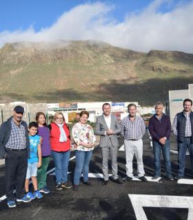 El alcalde de Gáldar inaugura una nueva calle en Pepita Rios que mejora la accesibilidad al colegio Los Quintana · foto 3
