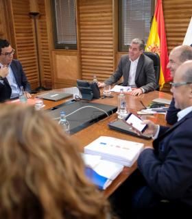 Fernando Clavijo fija como prioridad que la mejoría económica llegue directamente a las familias en 2018 · foto 2