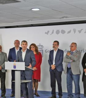 El Gobierno de Canarias firma el II Plan de Infraestructuras Sociosanitarias con los siete Cabildos Insulares · foto 9