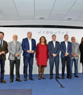 El Gobierno de Canarias firma el II Plan de Infraestructuras Sociosanitarias con los siete Cabildos Insulares · foto 8