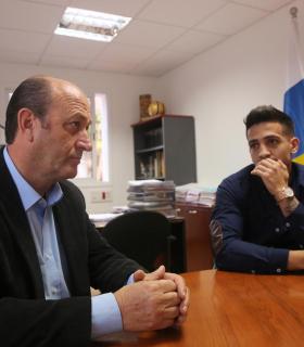 El área de Deportes muestra su apoyo al tinerfeño Maikel García, aspirante al título mundial ISKA de kick boxing · foto 2