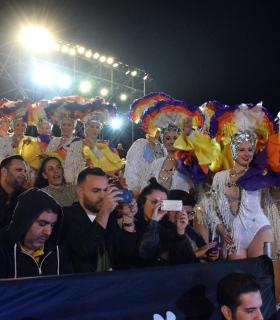 El Carnaval 2018 empieza a desplegar toda su fantasía desde el Castillo Negro · foto 1