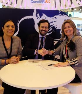 El Ayuntamiento del Puerto de la Cruz y Turisfera firman un convenio de colaboración para la promoción y divulgación de la innovación entre las empresas del sector turístico · foto 1