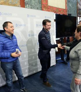 El Cabildo entrega 74.000 euros a los 102 grupos del Carnaval de Santa Cruz de Tenerife · foto 1