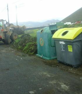 El Ayuntamiento de Telde reorganiza las zonas de contenerización de Montaña Las Palmas para evitar la acumulación de escombros y enseres · foto 3