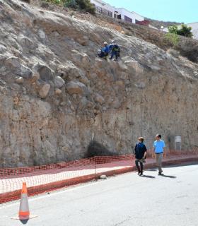 El Ayuntamiento de Mogán invierte 44.000 euros en actuaciones de prevención de seguridad para los peatones en Motor Grande · foto 1