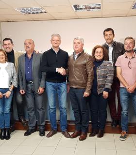 Francisco Linares y José Juan Lemes formalizan la integración de la Agrupación Independiente de Arafo en CC-PNC · foto 1