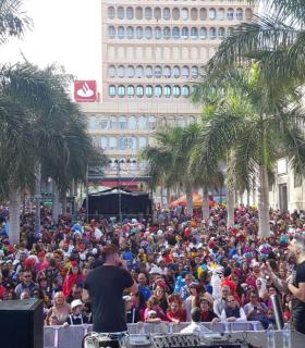 El Carnaval de Día y la Piñata congregarán en Santa Cruz a decenas de miles de personas · foto 2