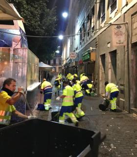 Las Palmas de Gran Canaria: Limpieza retira el último fin de semana de carnaval más de 32.000 kilos de residuos · foto 3