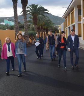 La Directora General de Infraestructura Educativa visita junto al Alcalde los centros escolares del municipio de Gáldar · foto 5