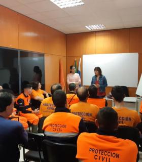 Santa Lucía de Tirajana: Medio centenar de personas trabajan este domingo para afrontar las incidencias del temporal · foto 2