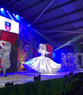 Drag Quirón se corona como reinona del Carnaval de Telde · foto 6