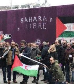 Madrid: Valiente da la salida a tres camiones con material humanitario hacia el Sahara · foto 3
