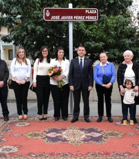 Santa Cruz de Tenerife homenajea a Javier Pérez y da su nombre a una plaza próxima al Estadio · foto 5