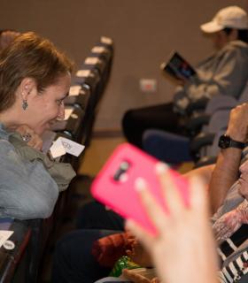 Megan Maxwell en Adeje con mis libros quiero empoderar a las mujeres · foto 6