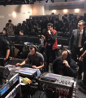 Más de 17 millones de personas de todo el mundo han seguido online la gran final de la Superliga Orange ‘League of Legends’ celebrada en Murcia · foto 2