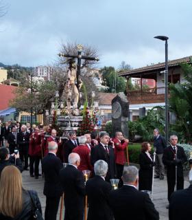 Centenares de fieles participan en los primeros actos de la Semana Santa tacorontera · foto 2