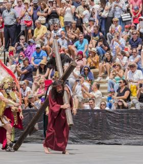 La Representación de La Pasión renueva su éxito y se consolida como el evento más multitudinario de la Semana Santa de Adeje · foto 11