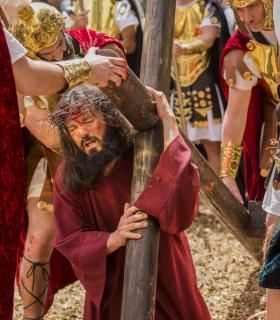 La Representación de La Pasión renueva su éxito y se consolida como el evento más multitudinario de la Semana Santa de Adeje · foto 10