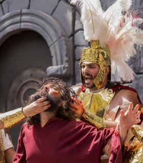 La Representación de La Pasión renueva su éxito y se consolida como el evento más multitudinario de la Semana Santa de Adeje · foto 9