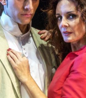 Silvia Marsó representa en el Teatro Guimerá la obra 24 horas en la vida de una mujer · foto 1