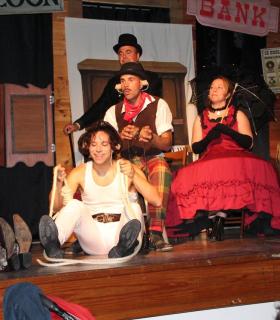 Cerca de 200 personas asistieron a la inauguración de las ‘XXV Jornadas de Teatro Encarnación Rodríguez Lasso’ · foto 3