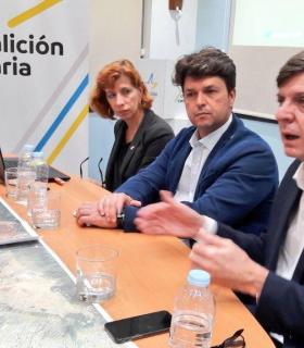 CC informa a colectivos sociales y empresariales de las medidas que se están llevando a cabo para mejorar el tráfico en el Sur de la Isla · foto 2