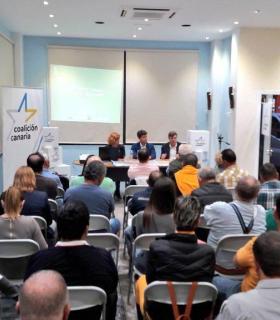 CC informa a colectivos sociales y empresariales de las medidas que se están llevando a cabo para mejorar el tráfico en el Sur de la Isla · foto 1