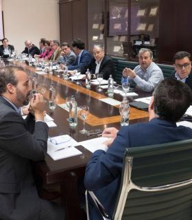 Clavijo reúne a universidades y centros de investigación públicos para impulsar la transferencia de conocimiento en I+D al sector privado · foto 1