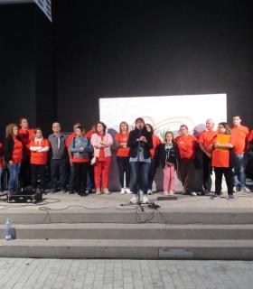 Cerca de un millar de personas celebran el Día del Vecino junto al movimiento asociativo de Santa Lucía · foto 3