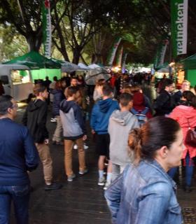 El alcalde de Santa Cruz de Tenerife agradece el esfuerzo de las empresas y la afluencia de público a Plenilunio · foto 4