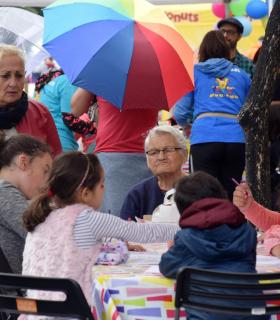 El alcalde de Santa Cruz de Tenerife agradece el esfuerzo de las empresas y la afluencia de público a Plenilunio · foto 2