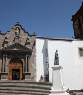 El ciclo Noches con Alma reúne en Santa Cruz de La Palma a escritores palmeros en torno a “El dolor en la literatura” · foto 2