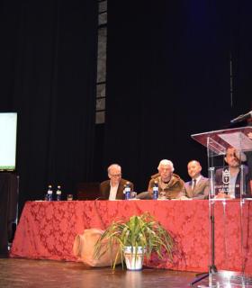 Elva 2018 se despide hasta el próximo año y pone el broche final con un emotivo homenaje a la profesora Rosa María Martinón · foto 5