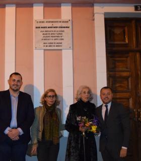Elva 2018 se despide hasta el próximo año y pone el broche final con un emotivo homenaje a la profesora Rosa María Martinón · foto 3