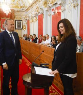 Rosa Viera toma posesión como concejala del Ayuntamiento de Las Palmas de Gran Canaria · foto 2