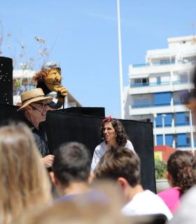 Granadilla de Abona: Numeroso público disfrutó ayer domingo de la literatura, el teatro y la poesía en la II Feria del libro · foto 3