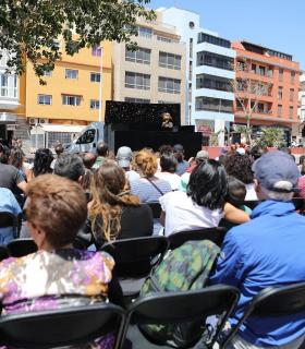 Granadilla de Abona: Numeroso público disfrutó ayer domingo de la literatura, el teatro y la poesía en la II Feria del libro · foto 1