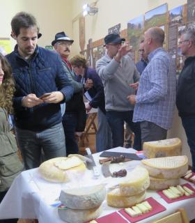 Fiesta del Queso en Montaña Alta con miles de visitantes de toda Gran Canaria fieles a esta cita en las medianías de Guía · foto 3