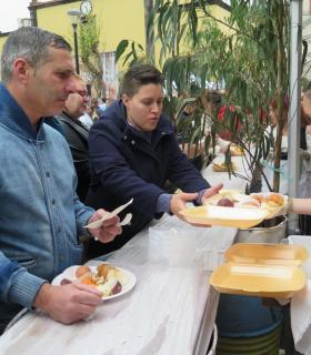 Fiesta del Queso en Montaña Alta con miles de visitantes de toda Gran Canaria fieles a esta cita en las medianías de Guía · foto 13