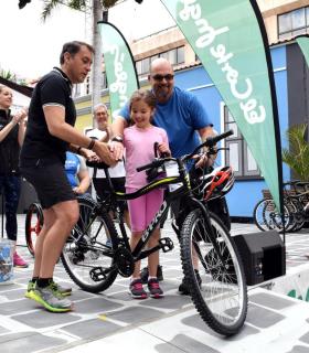 3.000 personas participan en la 38 edición de la Fiesta de la Bicicleta de Santa Cruz · foto 3