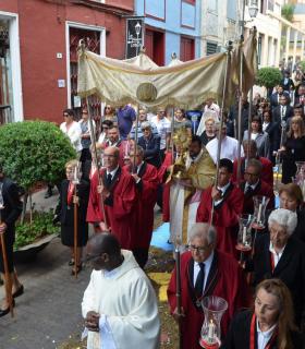 Güímar celebra el Corpus Christi con la confección de 25 espectaculares alfombras · foto 2