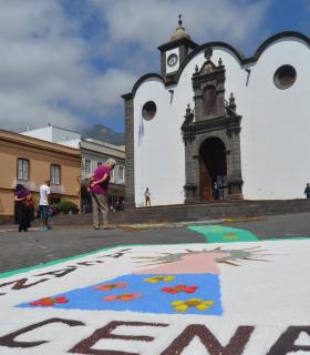 Güímar celebra el Corpus Christi con la confección de 25 espectaculares alfombras · foto 4
