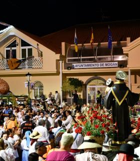 Unas 3.000 personas celebran a San Antonio El Chico con la romería ofrenda en Mogán · foto 3