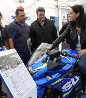 Santa Cruz de Tenerife acoge la primera jornada del ‘Día Nacional de la Moto’ en el García Sanabria · foto 1