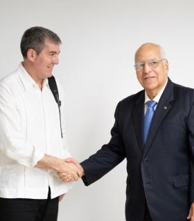 Clavijo traslada al Gobierno cubano la oportunidad de reforzar los lazos económicos culturales con Canarias · foto 3